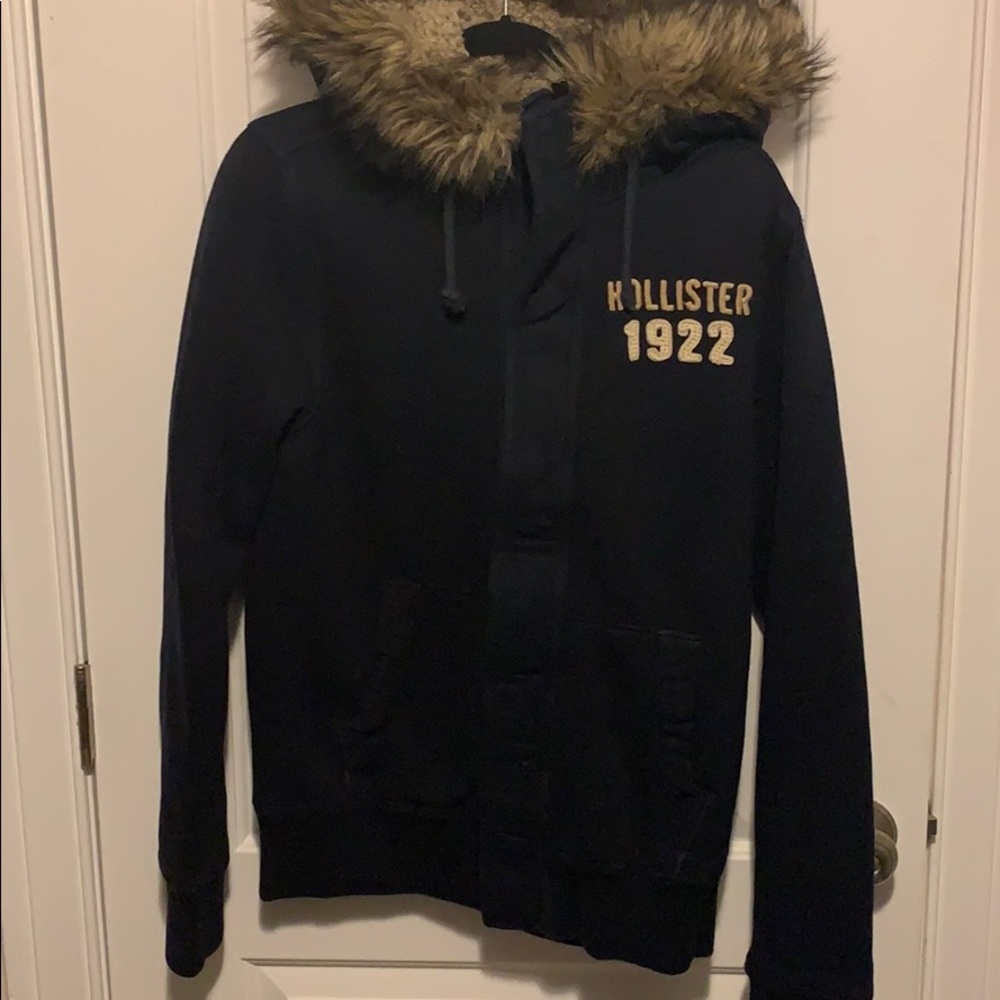 Hollister heavy sweater
